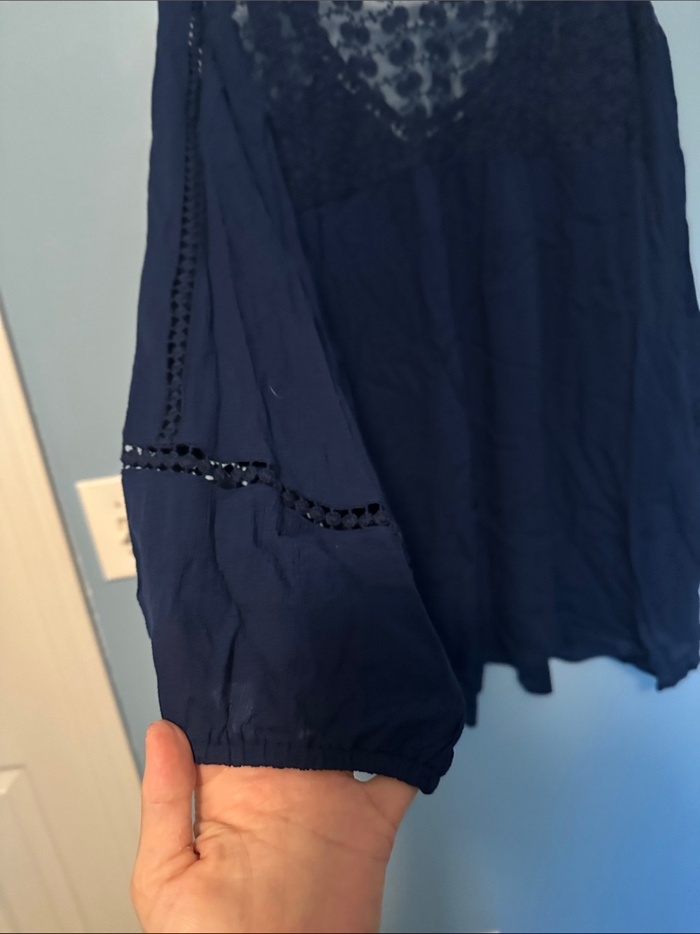 New Directions Navy Lace Yoke Peasant Top - Picture 4 of 5